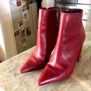 Red Sam Eddleman pointed toe booties